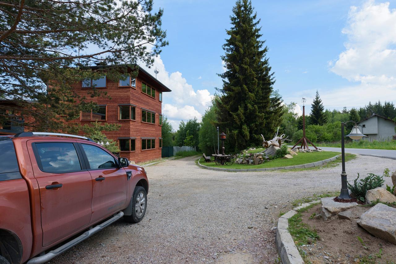 Pinusvillas Conference Lodge Zheleznitsa Exterior foto